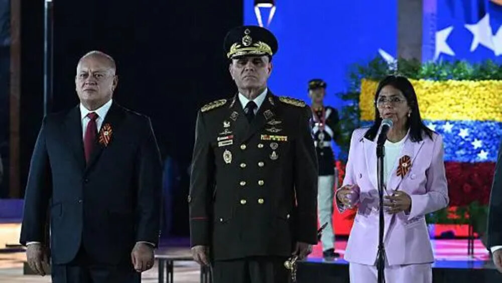 diosdado-padrino-delcy