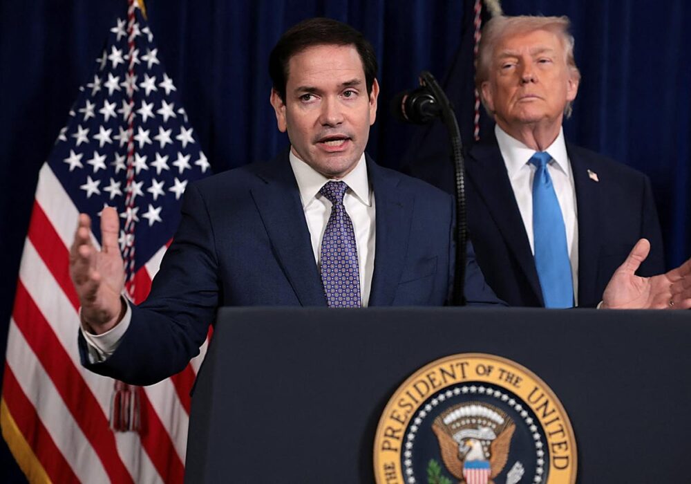 Marco Rubio, secretario de Estado de EE.UU., junto al presidente Donald Trump
