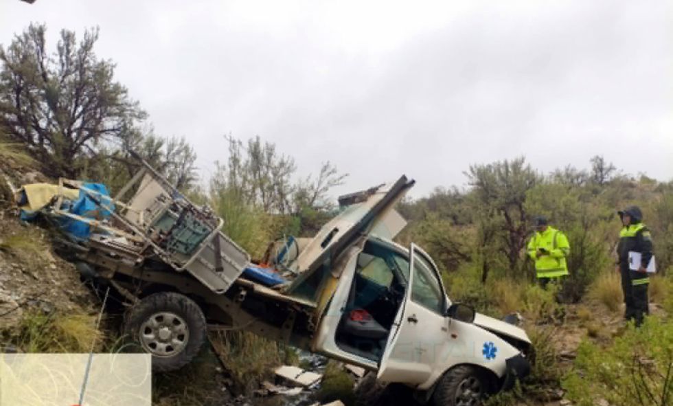 Embarrancamiento de una ambulancia deja dos heridos Embarrancamiento de una ambulancia deja dos heridos