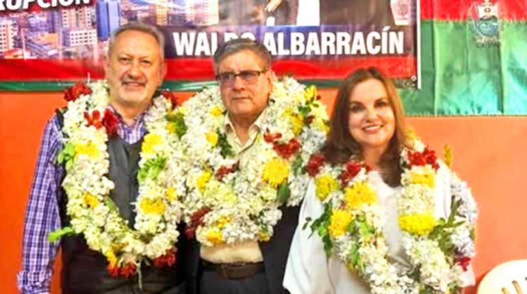 Periodistas en la arena política. | RRSS.