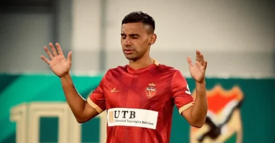 Zeballos sería la primera incorporación extranjera de Bolívar