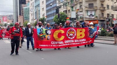 Candidato a la Gobernación de La Paz propone extinguir la COB porque actualmente representa al evismo