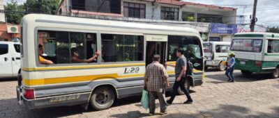 Micreros esperan respuesta de la Alcaldía cruceña sobre aumento del pasaje; el plazo vence este viernes