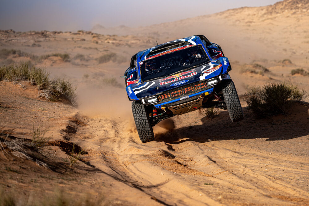 El día ha sido nefasto para Ford, que ha perdido a Ekstrom y Sainz. 