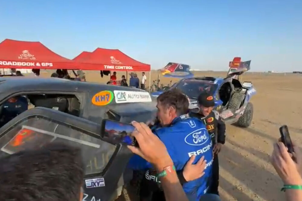 Abrazo entre Laia Sanz y Nani Roma.