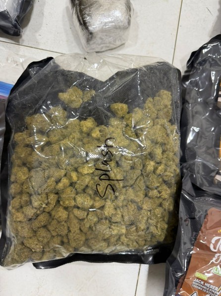 Policía revela que juez registra como mayor capitalista de empresa de seguridad donde se halló un cargamento de marihuana- Policía revela que juez registra como mayor capitalista de empresa de seguridad donde se halló un cargamento de marihuana