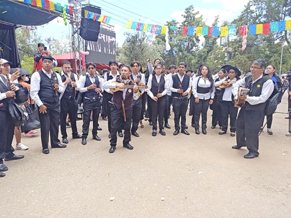 SUCRE. Postales del lanzamiento del Carnaval de Sucre, este sábado en el Parque Bolívar.