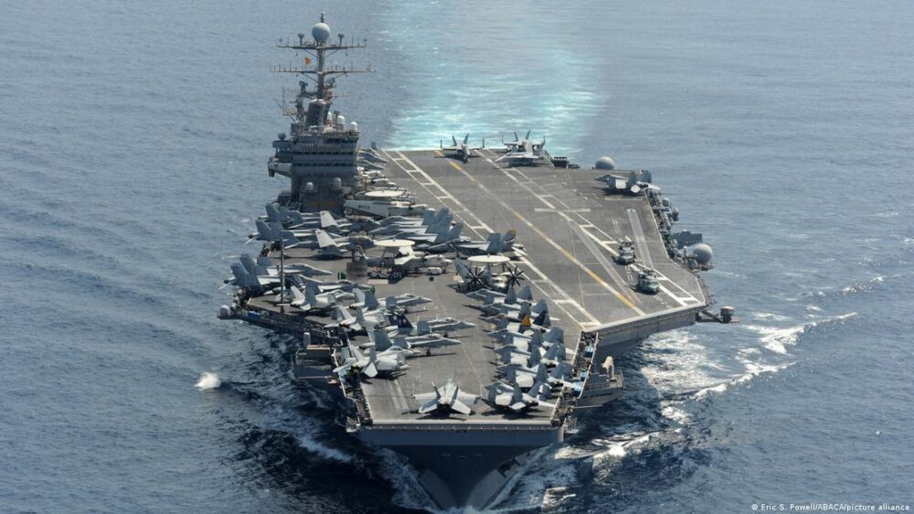 El portaaviones USS Abraham Lincoln. El portaaviones USS Abraham Lincoln.