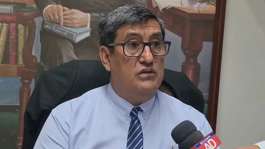 El rector Reinerio Vargas expresó solidaridad con la familia del universitario fallecido.