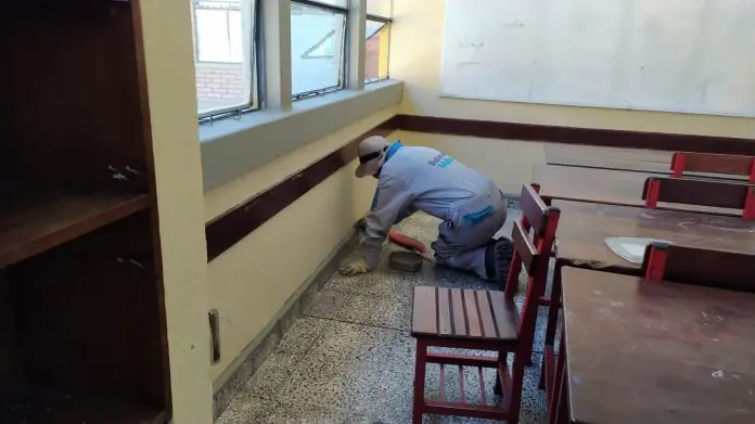 Avanza la refacción en unidades educativas del municipio de La Paz. FOTO: AMUN