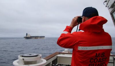 Los barcos fantasma usan cada vez más banderas rusas para tratar de esquivar sanciones internacionales