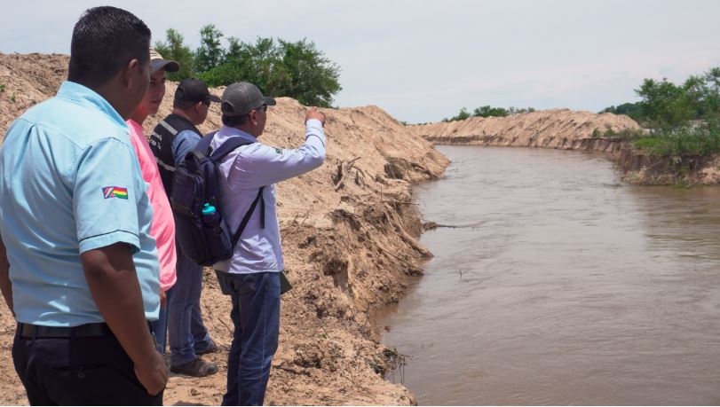 Gobernación cruceña entrega canal de encauzamiento del río Surutú en el municipio San Carlos