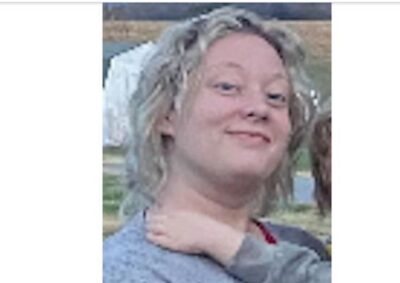 Quién era la mujer que un agente de ICE mató durante un operativo en Minneapolis