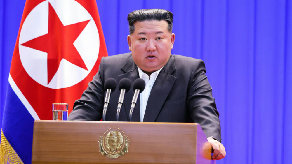 El líder de Corea del Norte, Kim Jong Un, inaugura una granja en la provincia de Pyongan Norte el 2 de febrero de 2026
