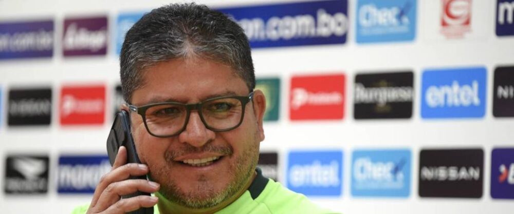 El técnico de la selección boliviana evaluará la opción de convocar a Martins en base a su rendimiento. El técnico de la selección boliviana evaluará la opción de convocar a Martins en base a su rendimiento.