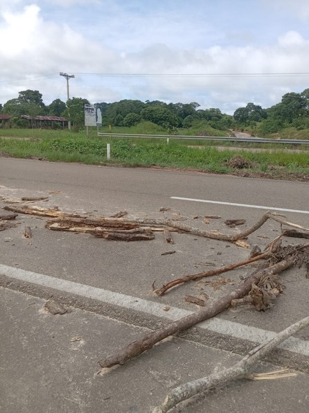 Río arrastra parte de la carretera Santa Cruz–Cochabamba en Yapacaní