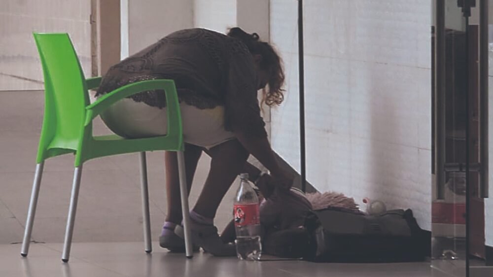 Colapso en el hospital de Niños: pacientes reciben suero hasta en el piso- Colapso en el hospital de Niños: pacientes reciben suero hasta en el piso