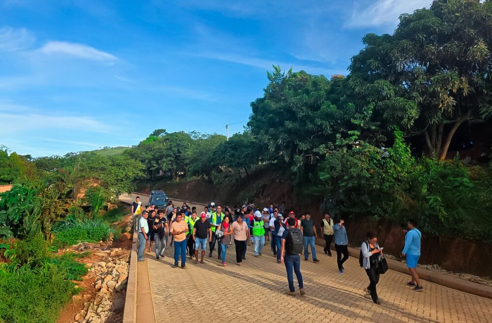 Entrega del subtramo Guanay – Mapiri, sector La Aguada en La Paz. Foto: ABC.