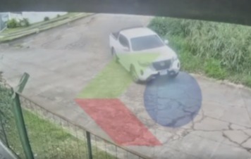 Fiscalía establece que cinco extranjeros armados sometieron a dos policías y robaron en una casa vinculada a Marset