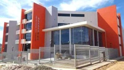 Detienen a un maestro acusado de violación de adolescente en Llallagua