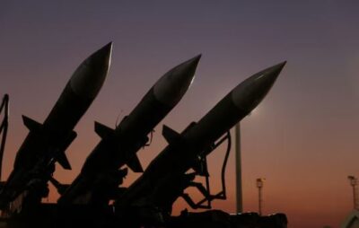 El ejército iraní juró continuar la guerra «hasta la victoria total» y rechazó las negociaciones anunciadas por Trump