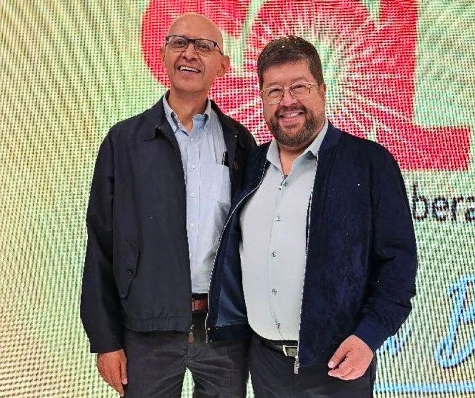 Roberto Moscoso, Samuel Doria Medina, El País