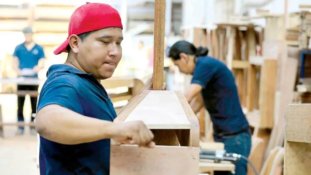 Un obrero boliviano trabajando./ SHORTHAND SOCIALA