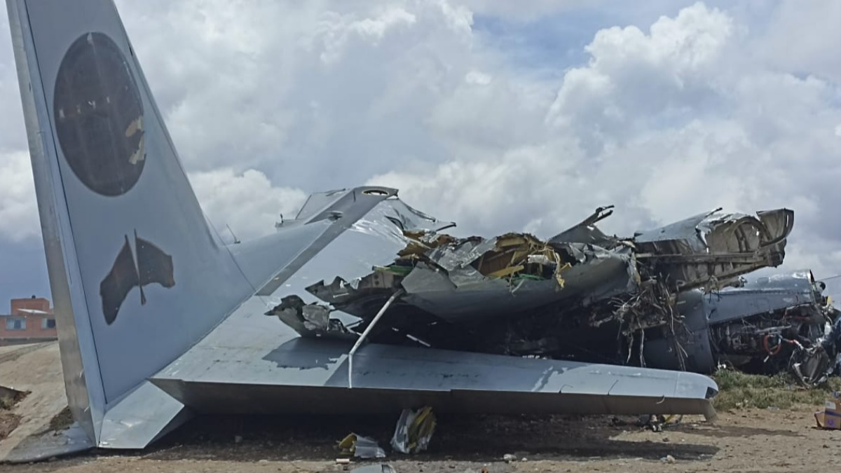 Hombre que perdió a 7 miembros de su familia en accidente aéreo pide al presidente acompañar el entierro