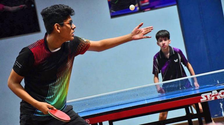 Partidos de tenis de mesa en el departamento. | DANIEL JAMES.