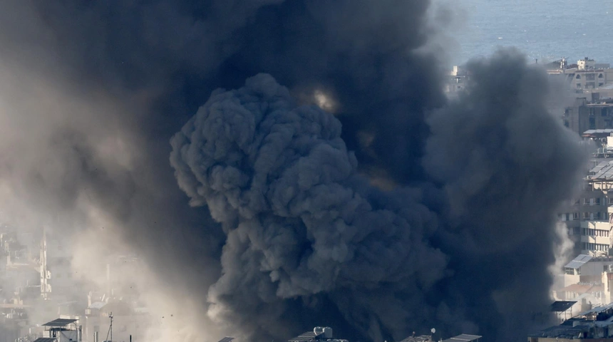 Israel ataca tres aeropuertos en Irán, entre ellos uno de Teherán