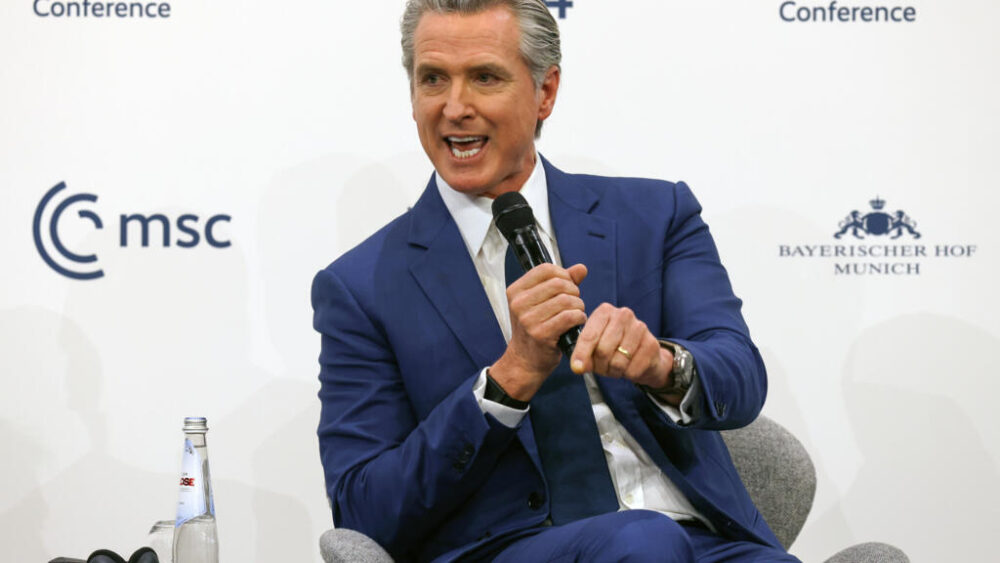 El gobernador de California, el demócrata Gavin Newsom, en la Conferencia sobre Seguridad de Múnich, en Alemania, el 13 de febrero de 2026