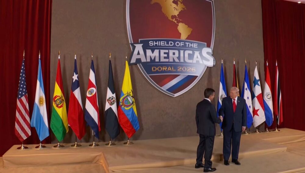 Los presidentes de Estados Unidos y Bolivia en la inauguración de la cumbre en miami. Foto: DIRCOM Bolivia,