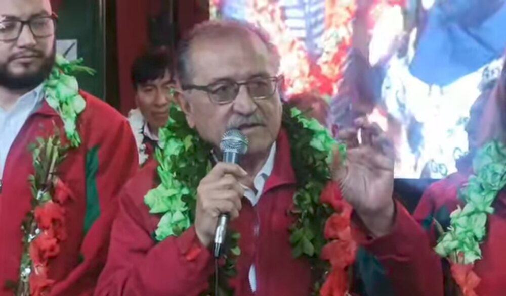 El candidato Edgar Bazán durante la campaña electoral. Foto: Captura de video