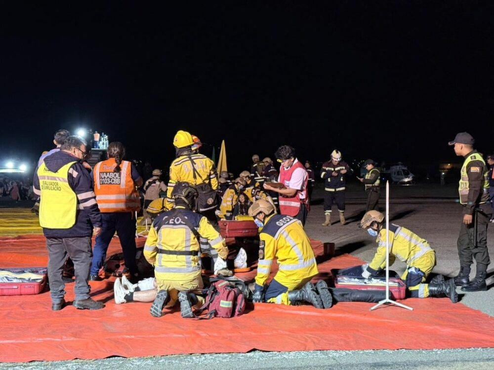 En aeropuerto Jorge Wilstermann realizan primer simulacro nocturno de emergencia y BoA avanza en recertificación IOSA- En aeropuerto Jorge Wilstermann realizan primer simulacro nocturno de emergencia y BoA avanza en recertificación IOSA