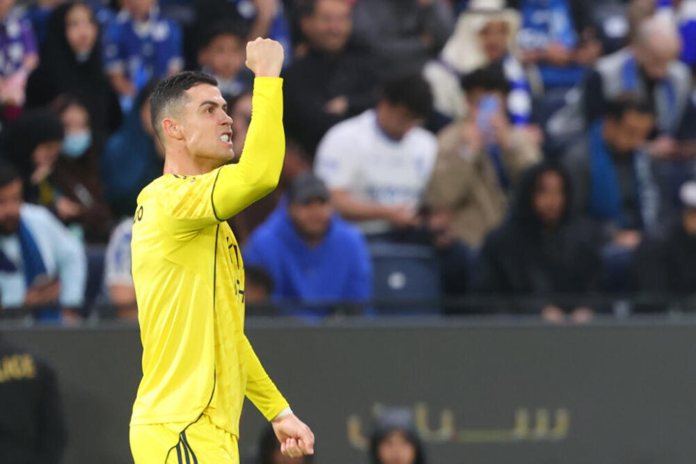 Cristiano Ronaldo tras marcar un gol para el Al Nassr ante el Al Hilal en la liga de fútbol saudita. En Riad, el 12 de enero de 2026