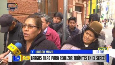 La Paz: Largas filas en el Serecí generan molestia en la población