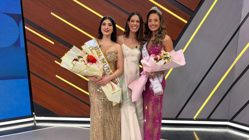 Camila I y Natalia I en La Revista. Camila I y Natalia I en La Revista.