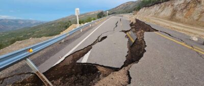 Cochabamba: Carretera a Torotoro registra grietas y riesgo de colapso de la plataforma
