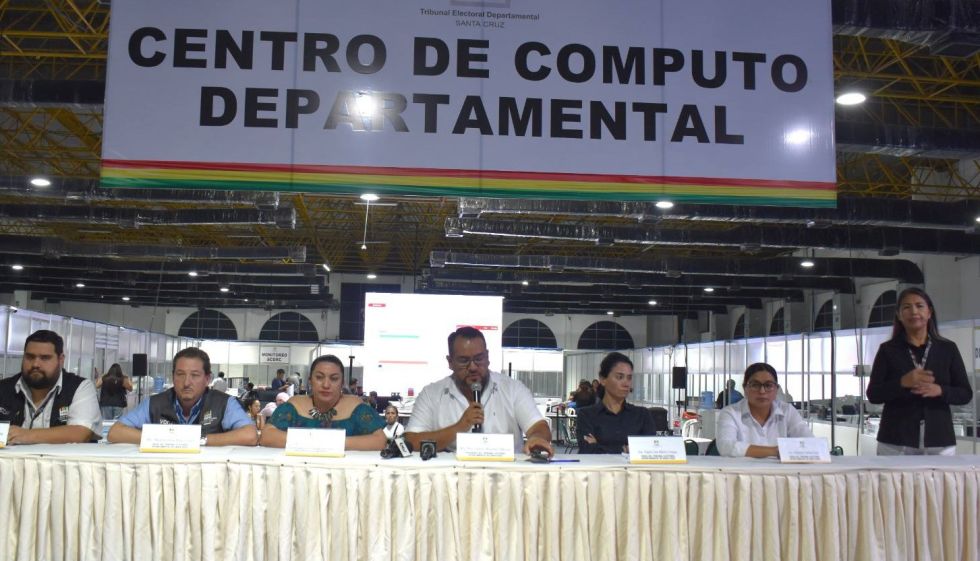 SANTA CRUZ. El informe de las autoridades electorales del TED cruceño.
