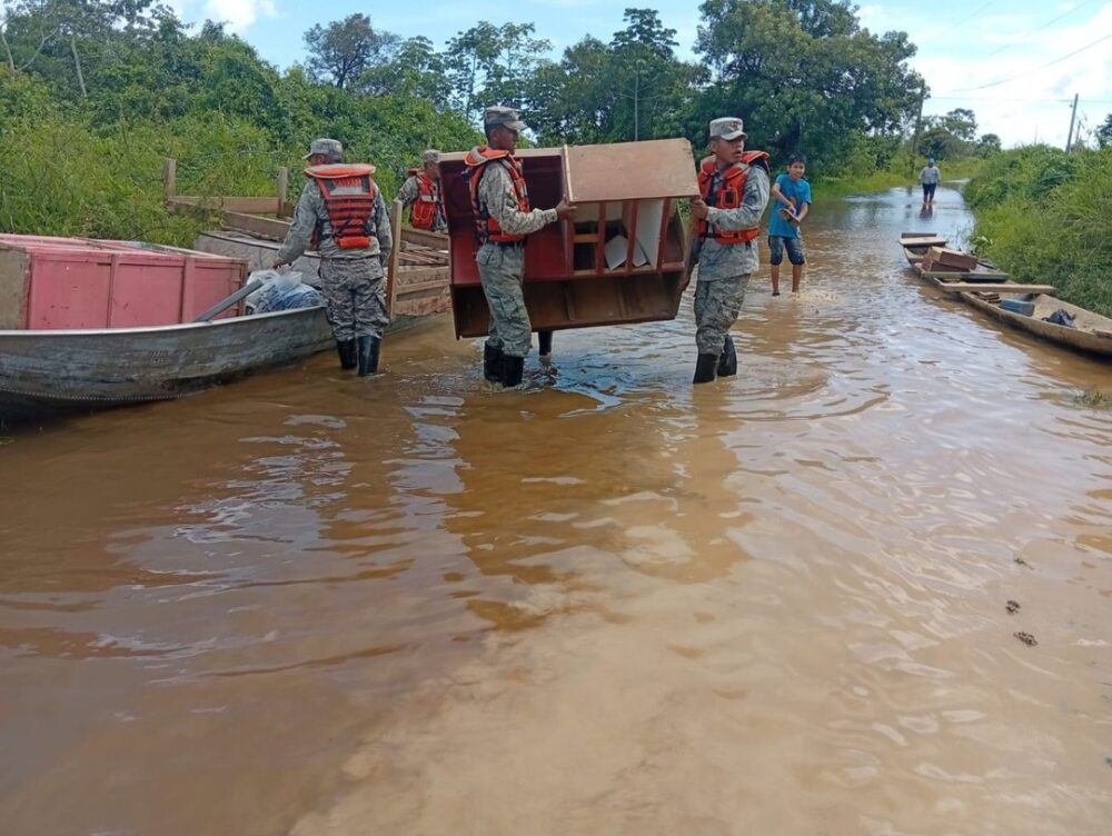 Beni: evacúan a 43 familias afectadas por desborde del río Ibare- Beni: evacúan a 43 familias afectadas por desborde del río Ibare