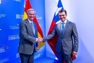 Presidente llevará una agenda económica y comercial a encuentros con Trump, Kast y Lula