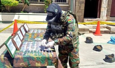 Lo descubrieron: Intentó ingresar droga en sus zapatillas al penal de El Abra