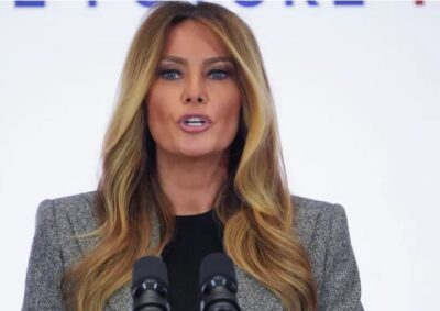Melania Trump encabeza una cumbre por seis minutos antes de retirarse tras el escenario