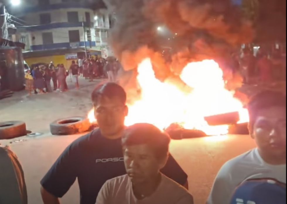 Aduana interviene almacenes en Bermejo y desata protesta de comerciantes 