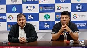 🏛️Cambio de mando en Cochabamba La Gobernación de #Cochabamba inició el proceso de transición entre el gobernador entrante Leonardo Loza y la autoridad saliente Humberto Sánchez, quienes junto a sus equipos técnicos