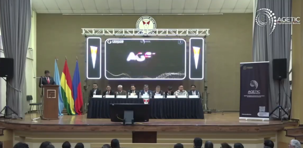 Acto de firma de convenio entre Agecti y siete universidades del sistema público. Foto: Captura Agetic.