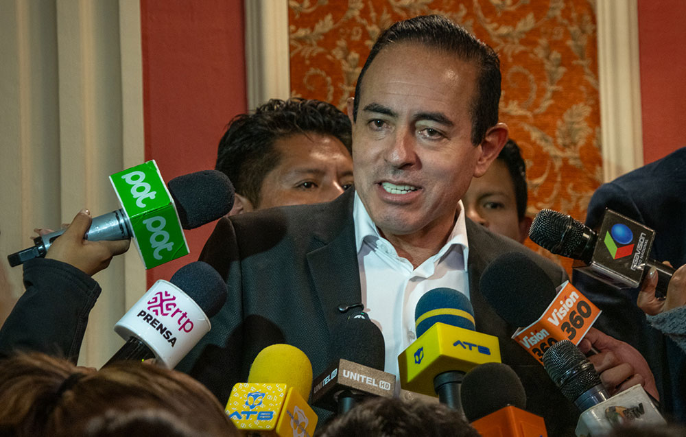 El alcalde electo de La Paz, César Dockweiler, en contacto con los medios. Foto: CH