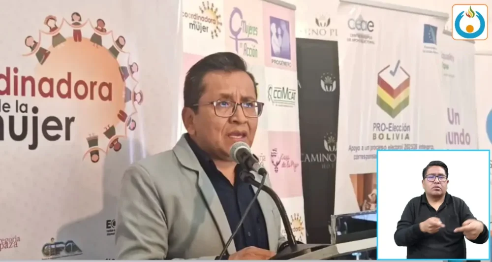 El defensor del Pueblo, Pedro Callisaya.