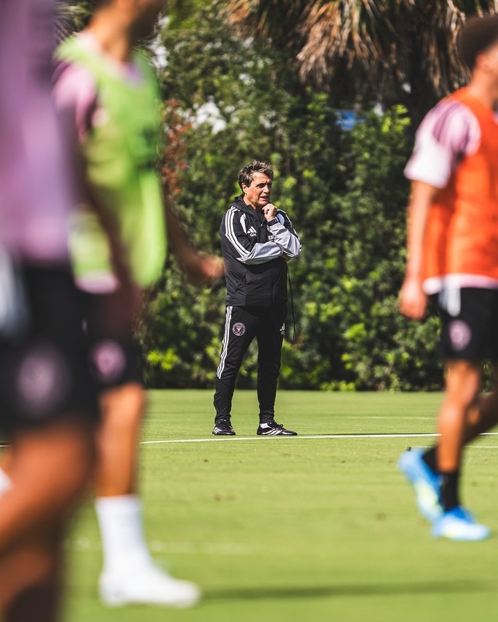 Guillermo Hoyos estuvo al frente de la práctica del Inter Miami tras la salida de Javier Mascherano.