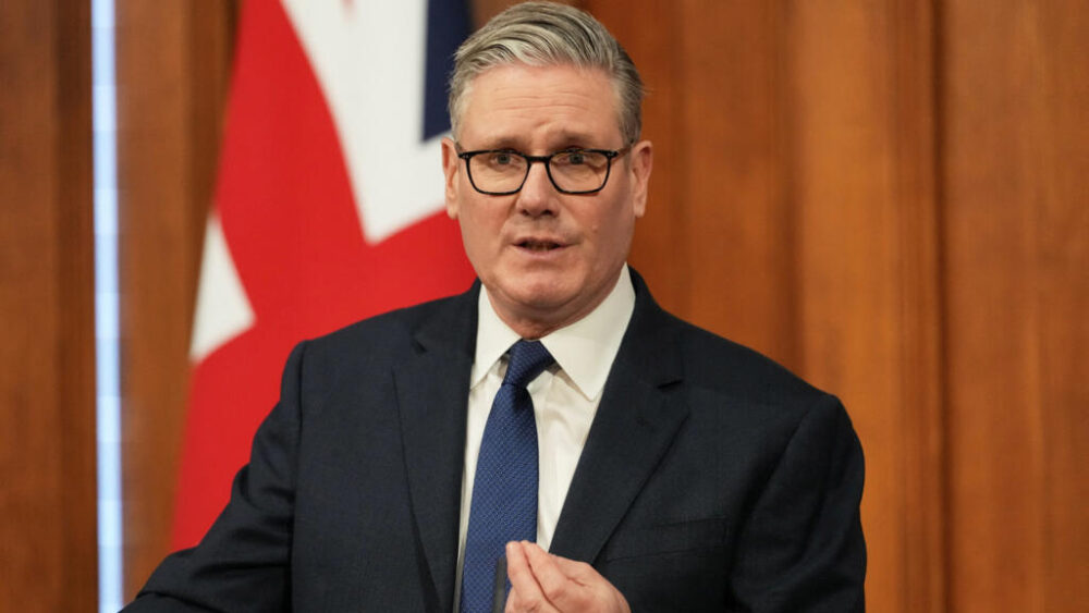 "No fui informado de que no había obtenido el visto bueno tras la investigación de seguridad (previa a su nombramiento). Ningún ministro fue informado. Downing Street tampoco fue informado, lo cual es totalmente inaceptable", declaró Starmer.